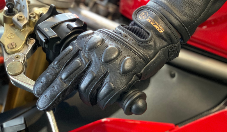 ダイネーゼの歴史を手に 進化を遂げて登場したBLACKJACK 2 GLOVESの魅力